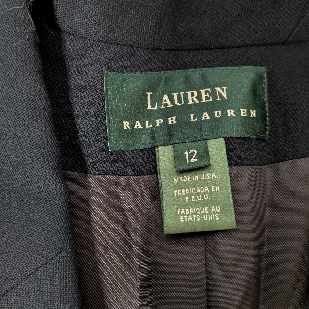 100% Pure New Wool Ralph Lauren Dark Blue Blazer with Gold Buttons - Picture 9 of 12